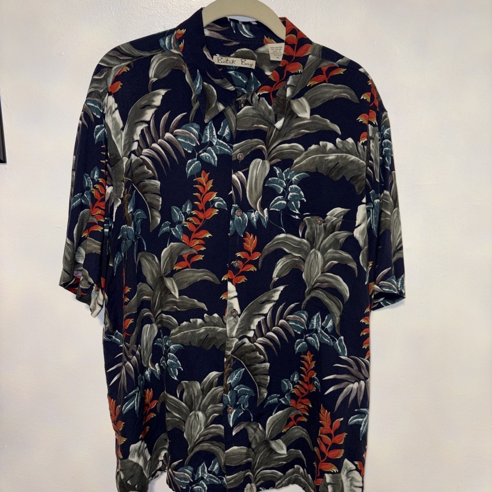 Batik Bay Shirt, Men's Size XL, Hawaiian Island Print, Button Up, Short Sleeve